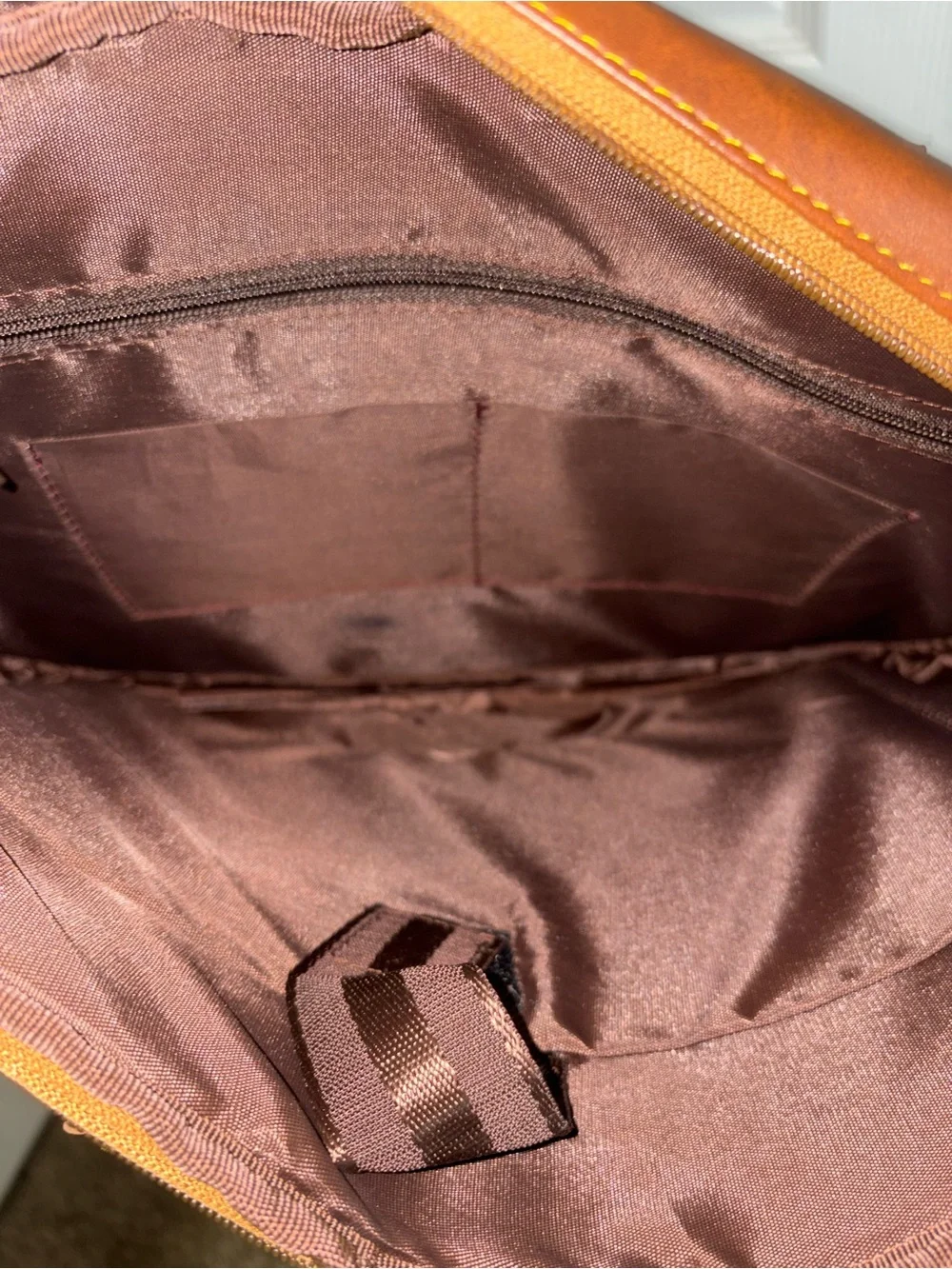 Men's Leather Briefcase Bag in Brown - Classic Work Messenger
